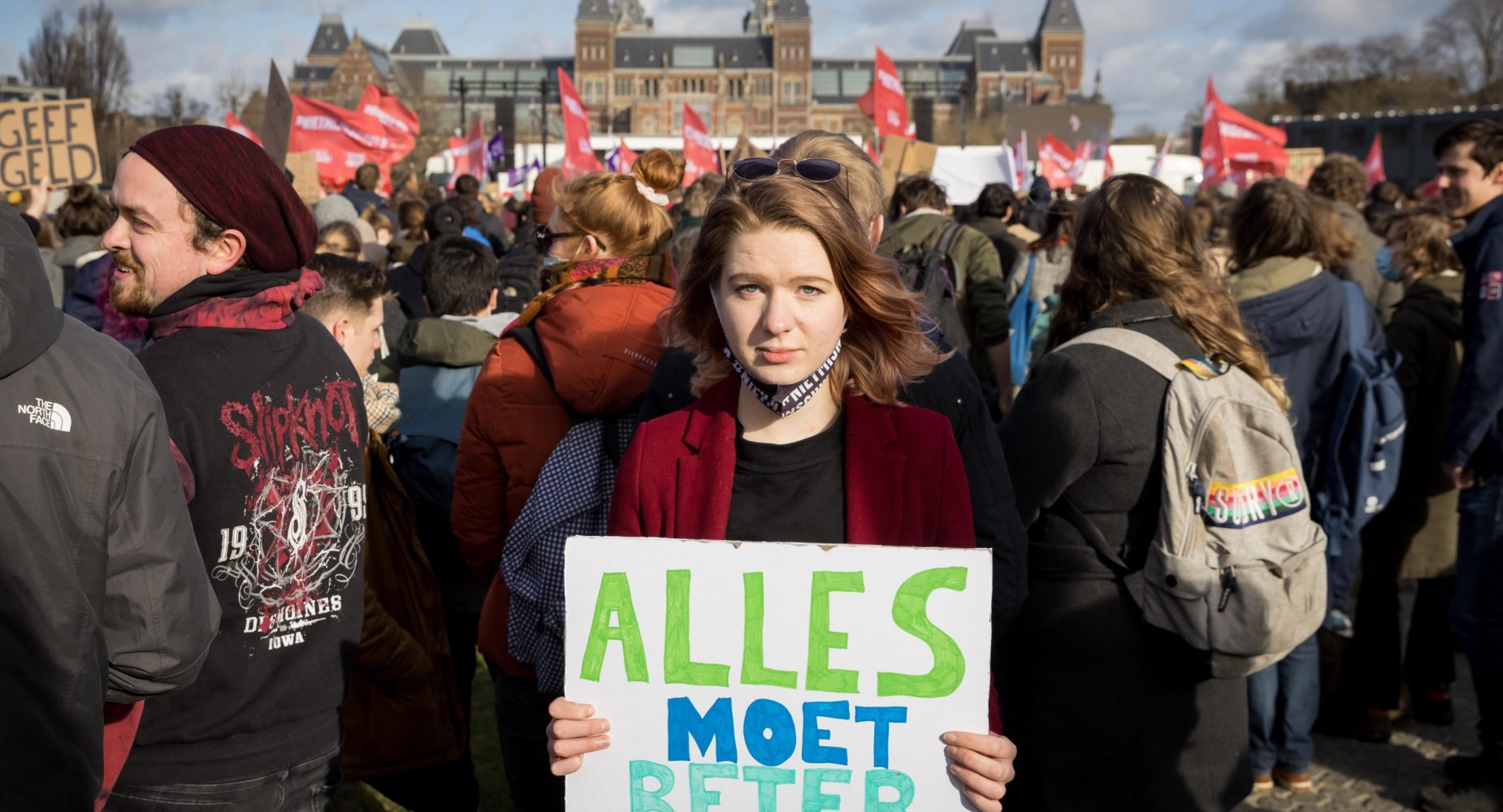 Roos van Delft protesteert tegen de compensatieregeling