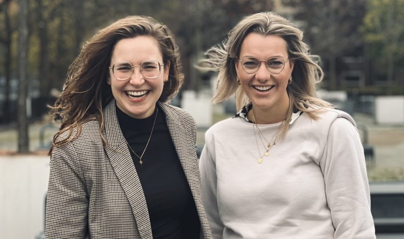 Willeke Leusink (l.) en Julia Schut