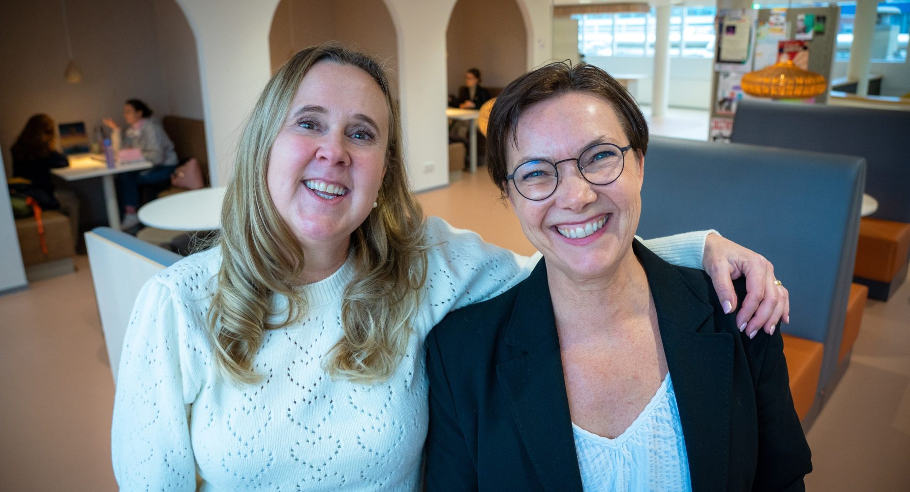 Angelique van Zuilen (foto, l.) en Christel Vissers