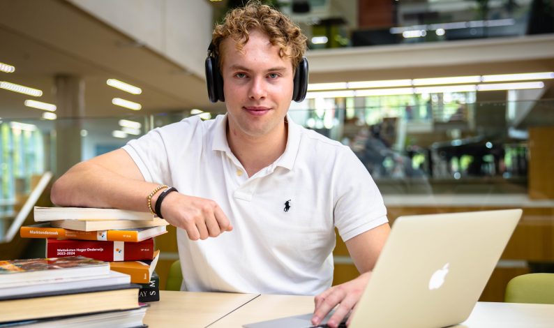 Yorben de Keijzer, student Ondernemerschap & Retailmanagement en MR-lid