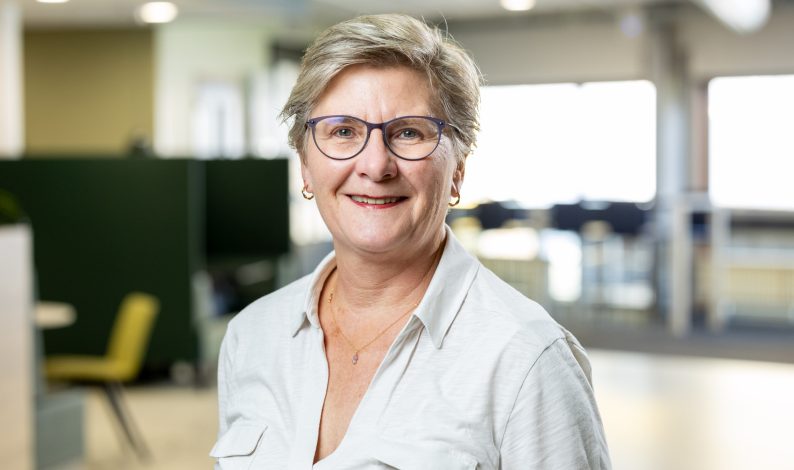 Mieke de Vries, projectleider/begeleider Zij-instroom Techniek bij SEECE