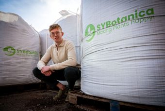 HAN-alumnus en ondernemer Sybren Bies, eigenaar van Sybotanica